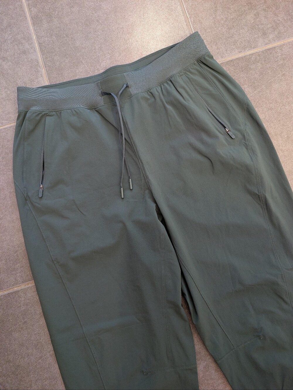 Lululemon License To Train Pants - Picture 6 of 8